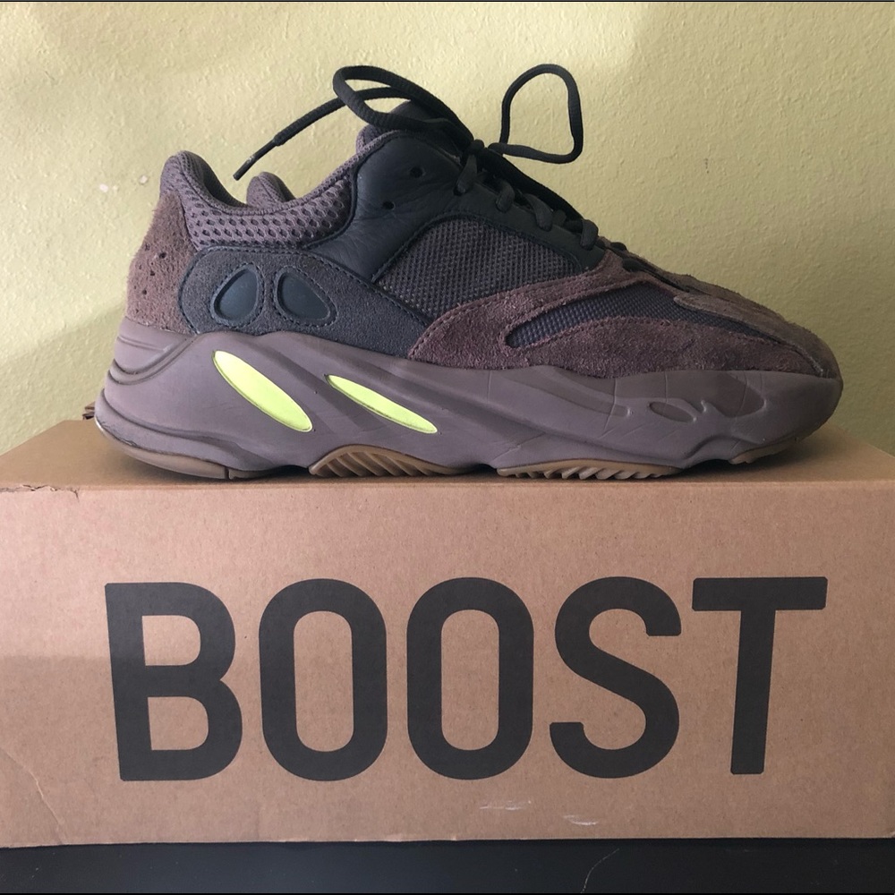 Yeezy muave 10.5
